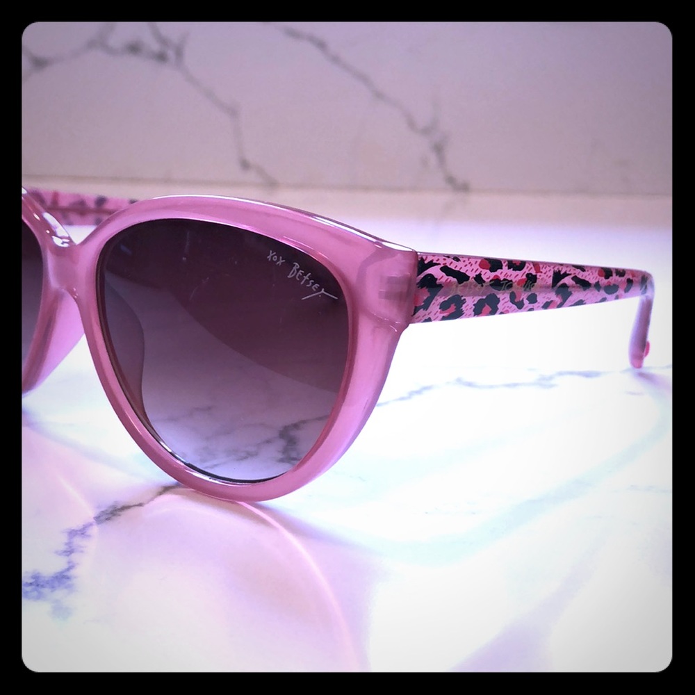 Betsey Johnson Pink Leopard cat-eye sunglasses